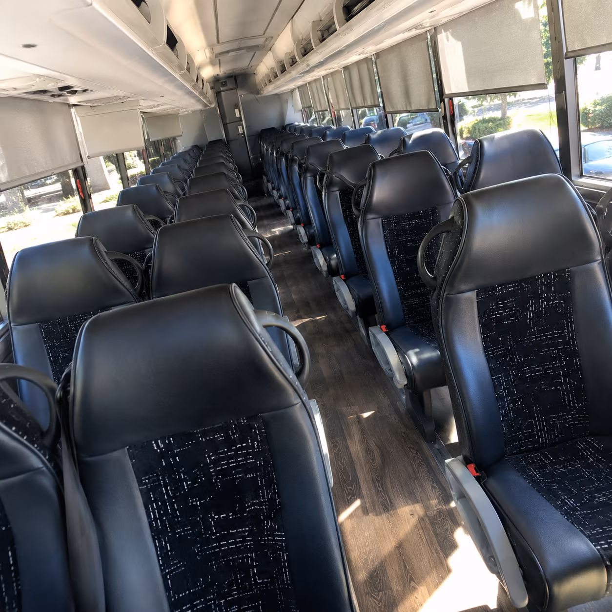 arrange transportation for your next corporate event 3