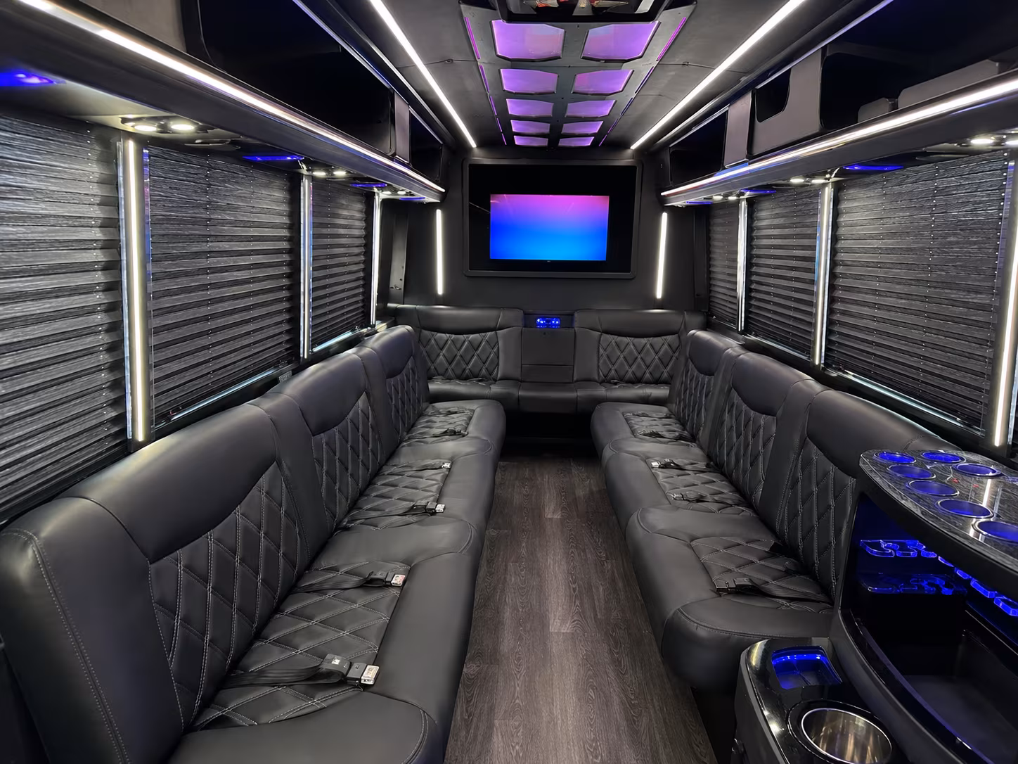 buses for multi day corporate retreats and off site team travel