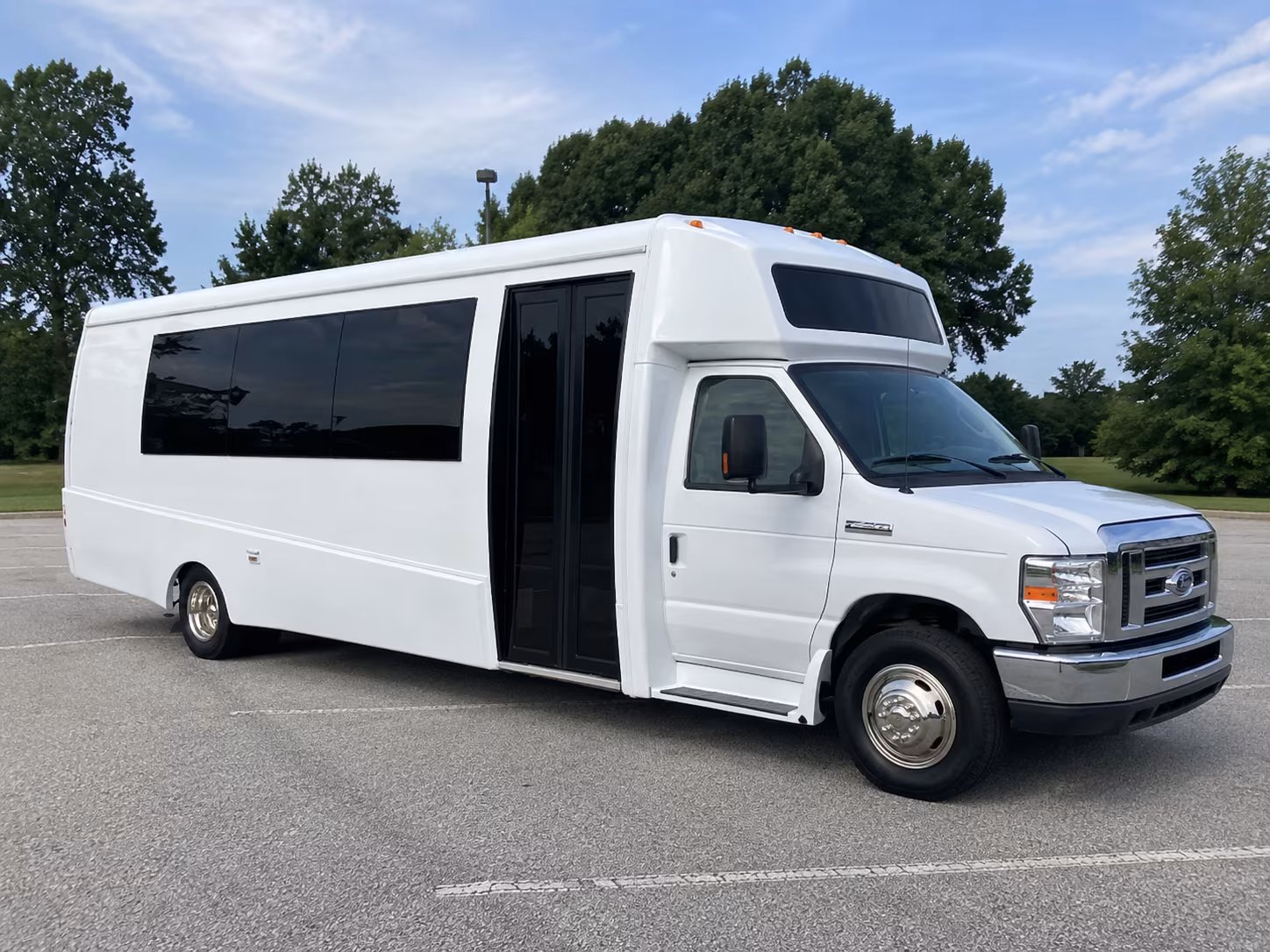 jonesboro 18 passenger party bus