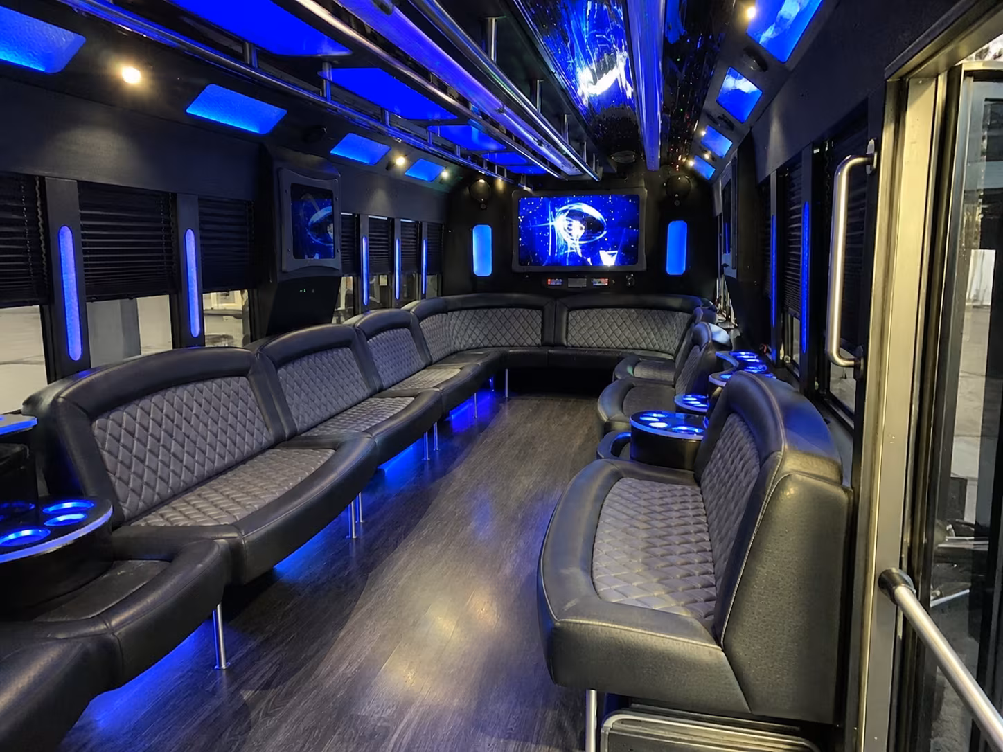 jonesboro 28 passenger party bus interior