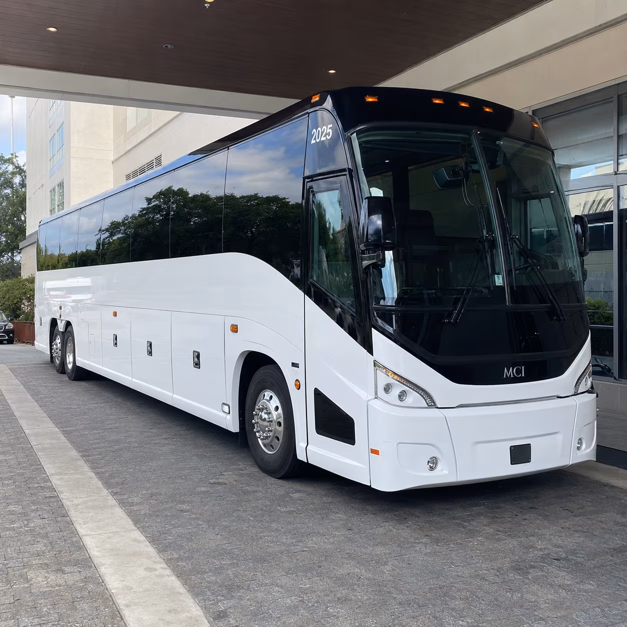 jonesboro 54 passenger charter bus