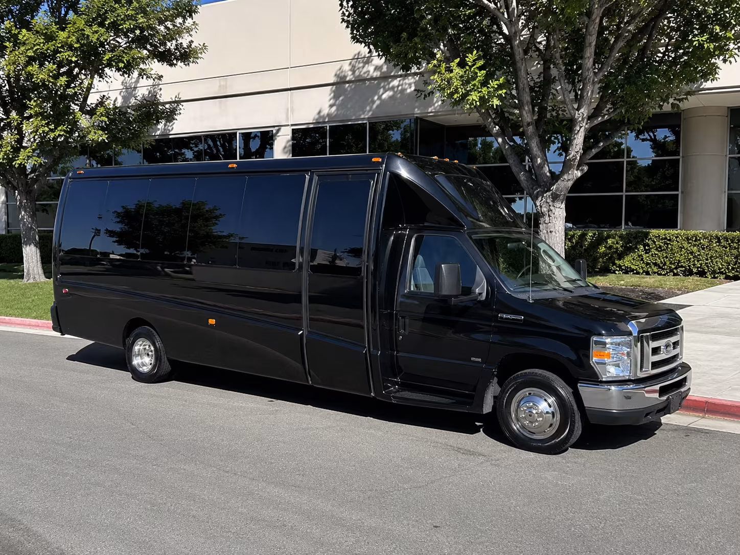 jonesboro field trip party bus rental